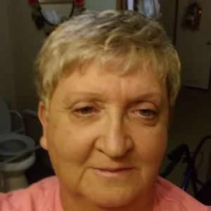 Meet your Posher, Mona